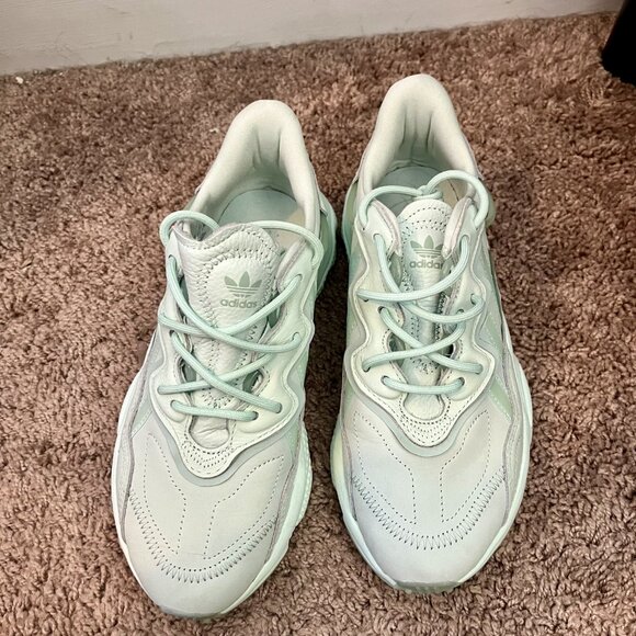 Adidas Ozweego Tennis Shoes - Picture 3 of 4